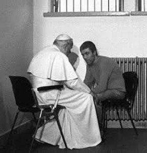 Ali Agca a colloquio col papa